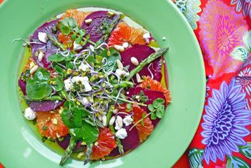 Orangen-Randensalat mit Brunnenkresse, grünem Spargel, Feta,.jpg